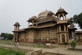 Tansen’s Tomb and nearby shrines