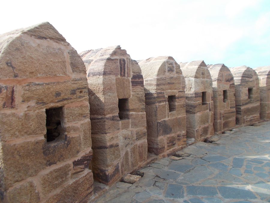 City-and-river feel from the fort area