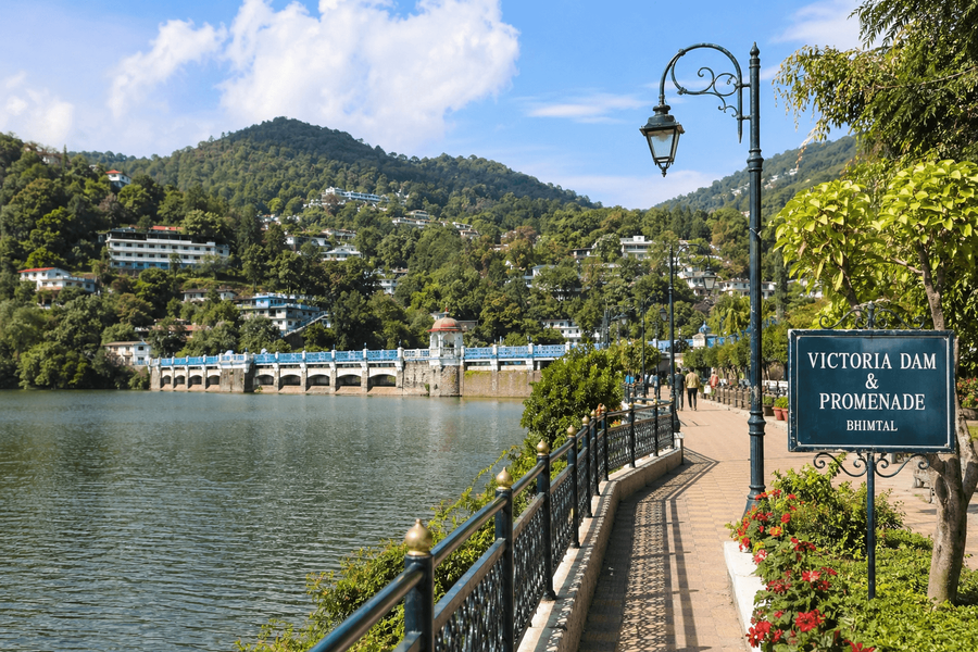 Victoria Dam & Promenade
