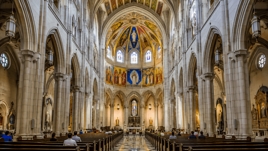 Colorful Interior, Chapels, and Decorative Features