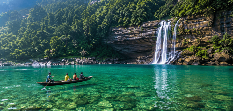 Meghalaya Trip Guide: The Ultimate Travel Guide to Shillong, Cherrapunji, Waterfalls, Caves, and Living Root Bridges