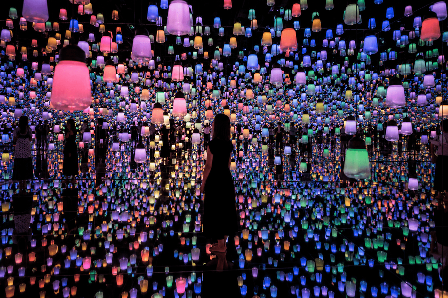 Interactive Borderless Exhibits