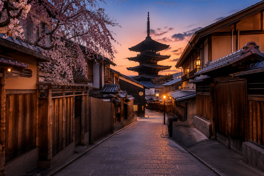 Stroll Through Gion District