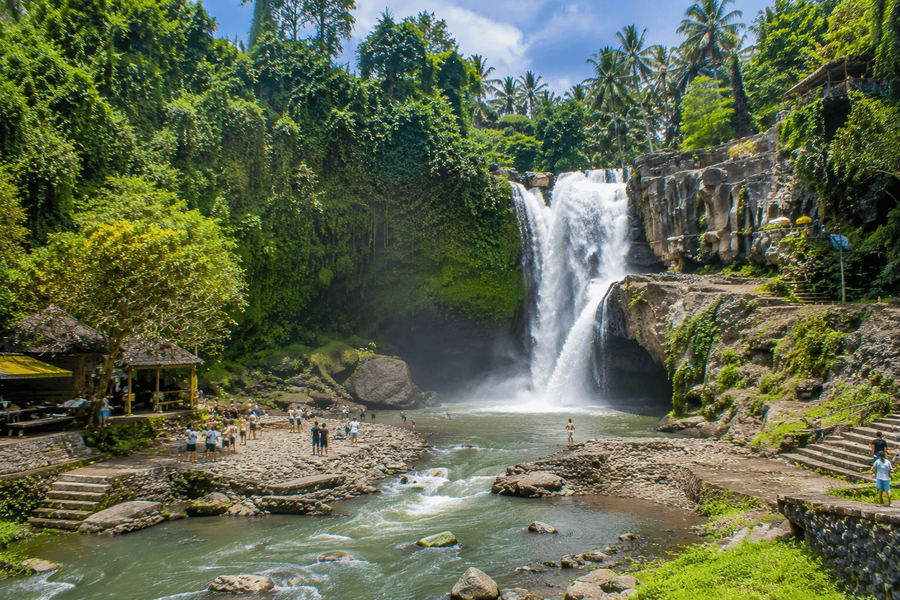 Tegenungan Waterfall 1