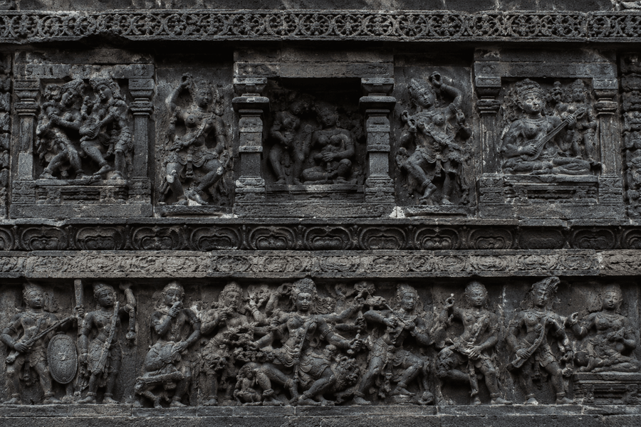 Amruteshwar Sculpture