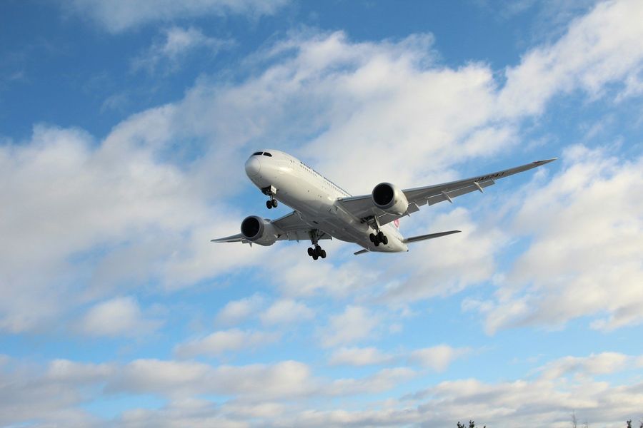 Delhi to Rishikesh Flights via Dehradun: Best Time, Prices, Duration & Booking Tips (2026)