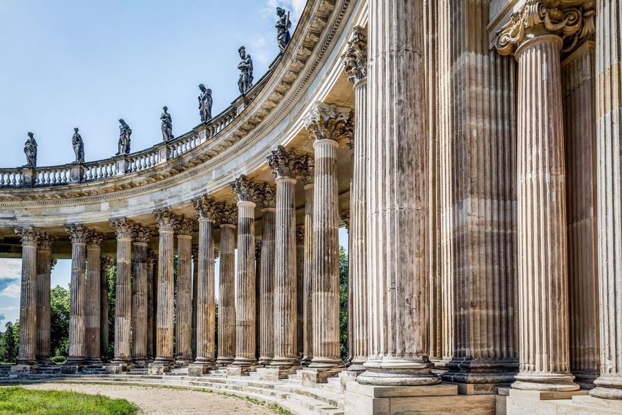 Neoclassical columns