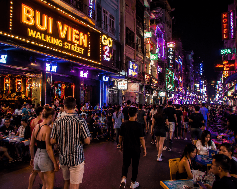 Experiencing the Nightlife on Bui Vien Street