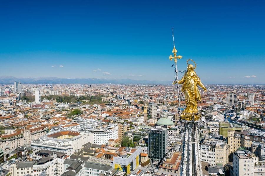 Golden Madonnina statue