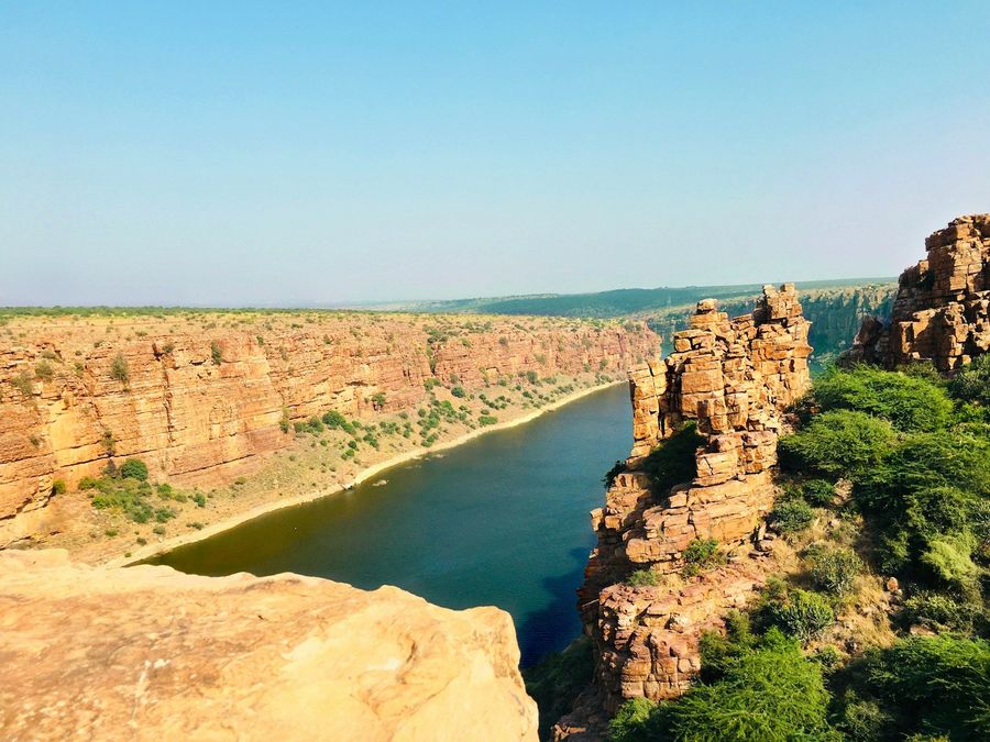 Cliff-Edge Viewpoint