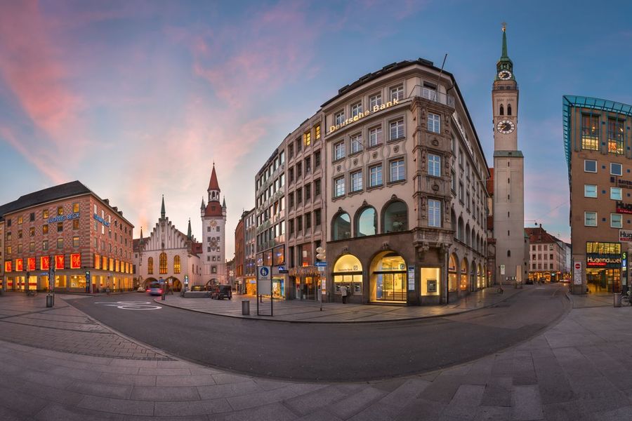 Street atmosphere