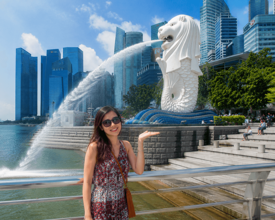 The giant Merlion statue