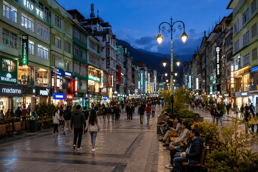 The central pedestrian boulevard