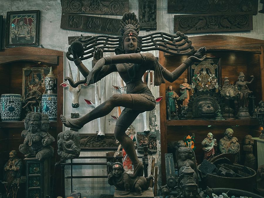 Antique Hunting at Karaikudi