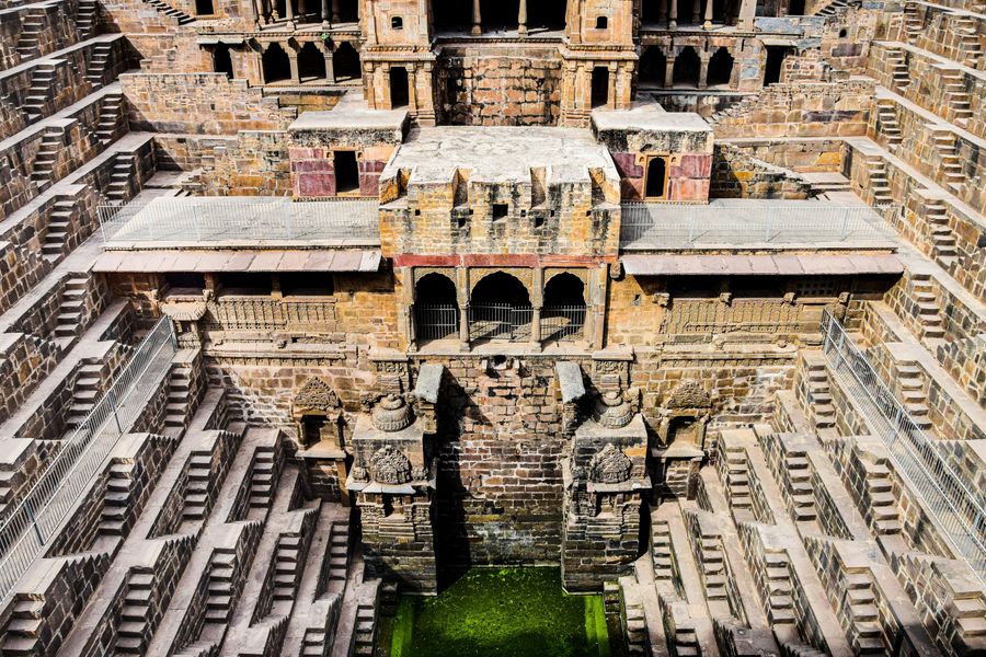 Raniji ki Baori