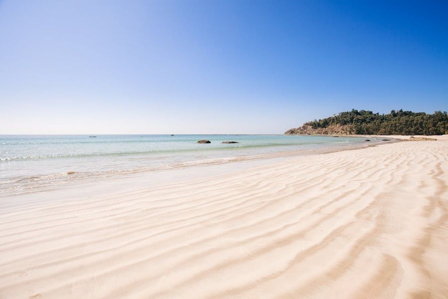 White Sand Crescent