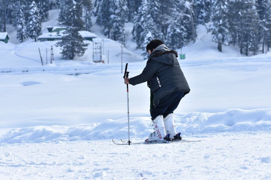 Skiing in Gulmarg