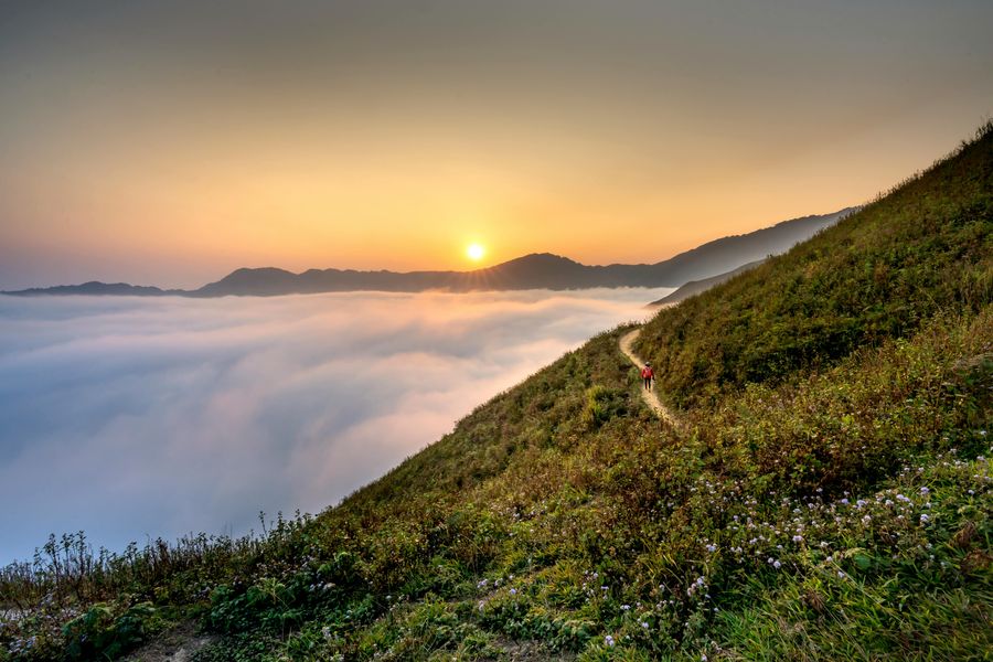 Mullayanagiri Sunrise Trek