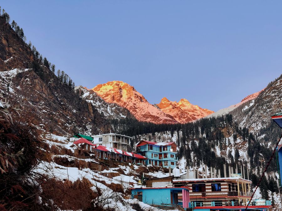 Day Trip to Roghi Village