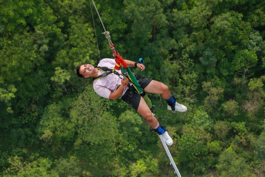 Bungee Jumping at Mohan Chatti