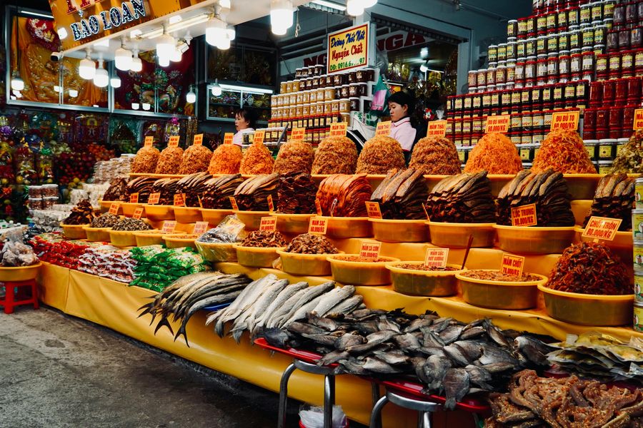 Dong Xuan Market