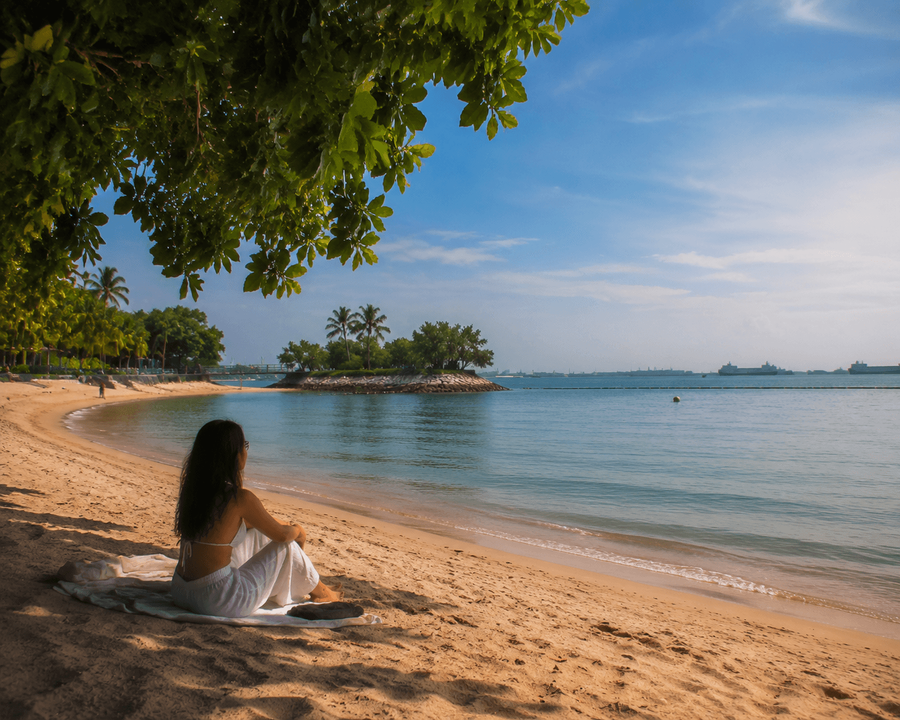 Quiet beach vibe