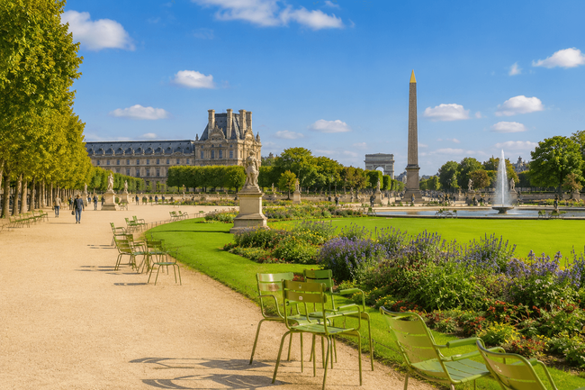 Tuileries Garden and central Paris walk