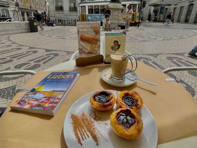 Tasting Pastéis de Belém at the Source 