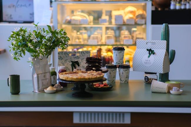 Auroville Bakery & Cafe Crawl