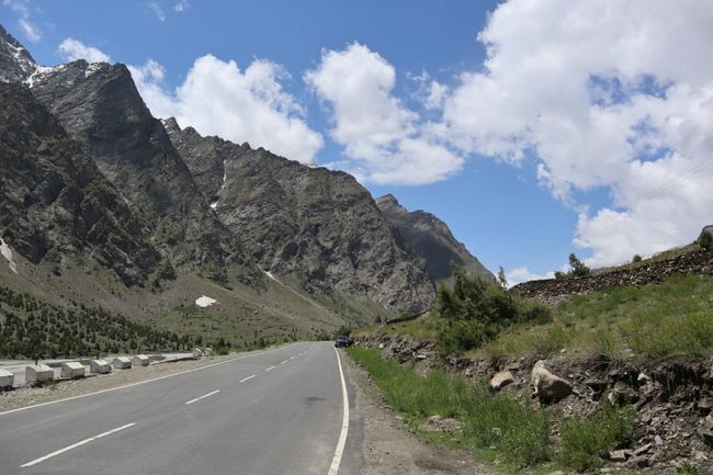 Drive to Mana Village