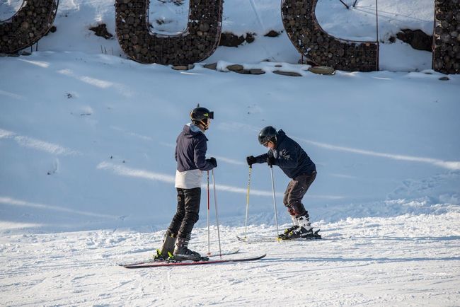 Skiing at Auli