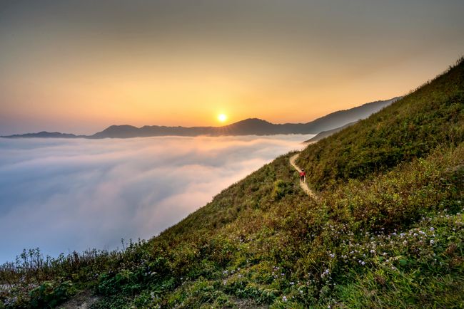 Mullayanagiri Sunrise Trek