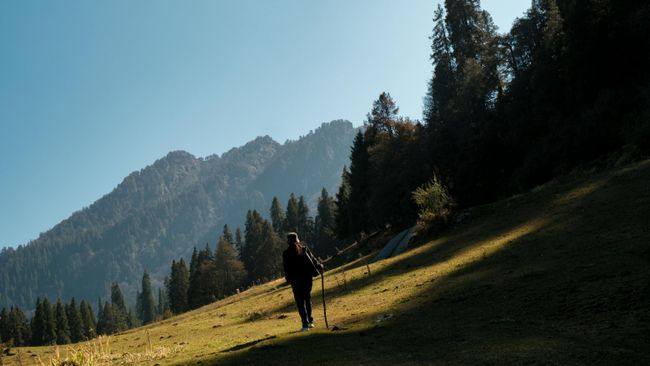 Trek to Tatta Kuti Base