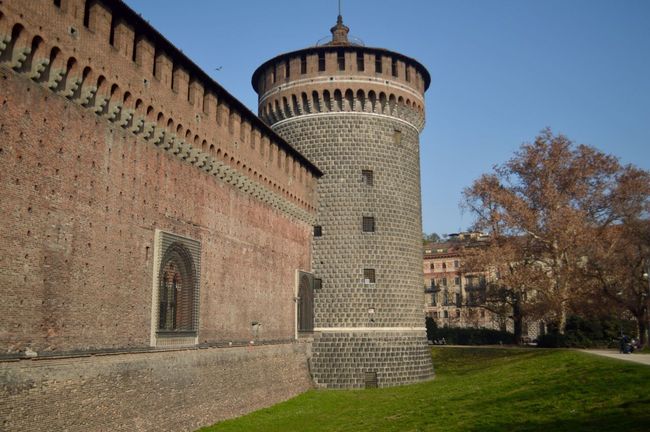 Exploring Sforza Castle & Sempione Park