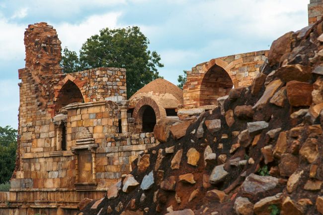 Explore the Baoli Trail of Mehrauli