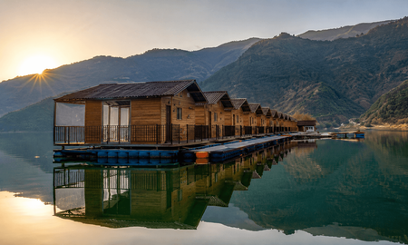 Lake Luxury weekend - Tehri