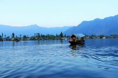 Shikara Ride on Dal Lake