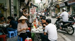 Old Quarter Street Food Walking Tour